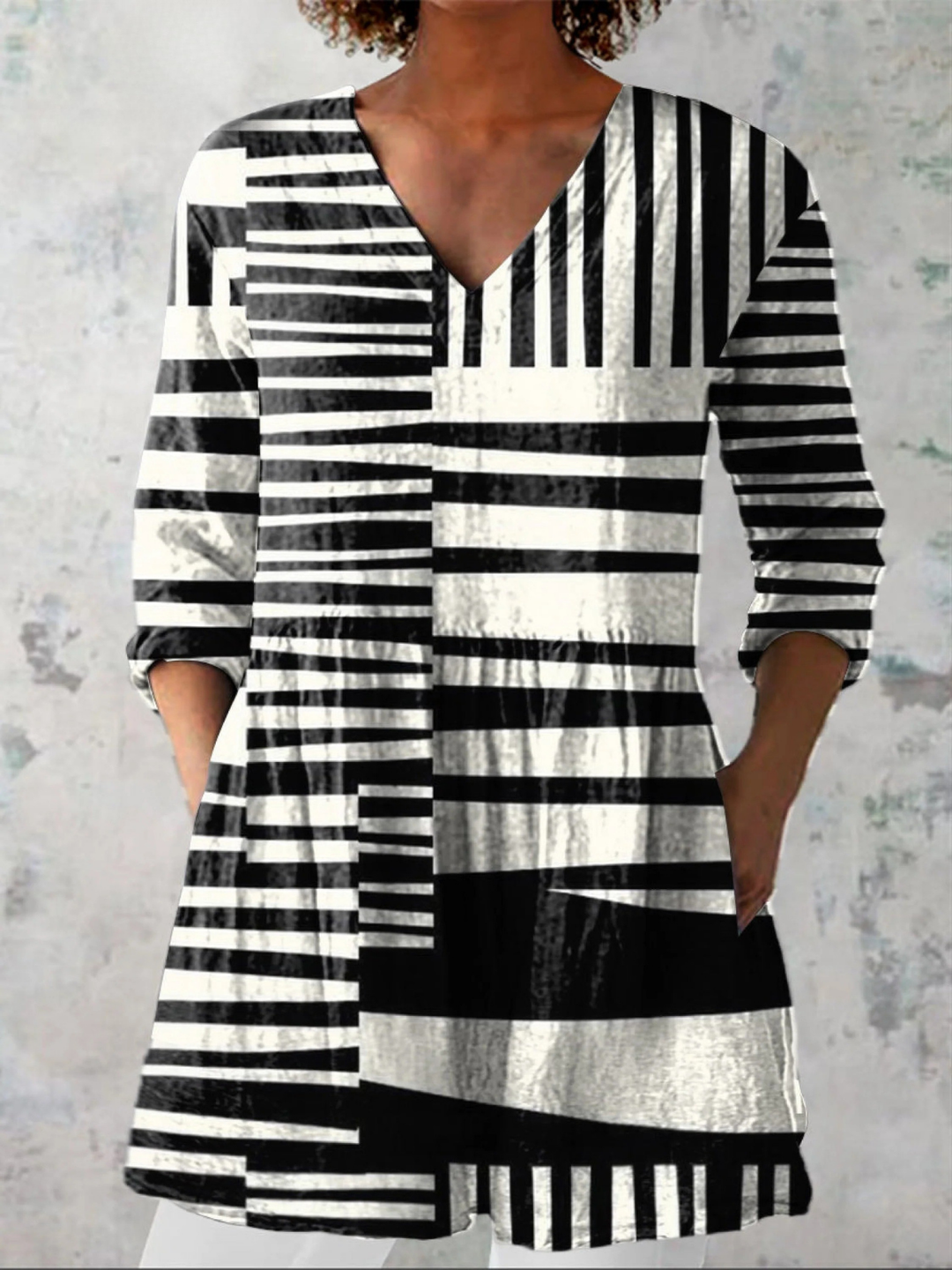 Shirley | Long Blouse with V-Neck