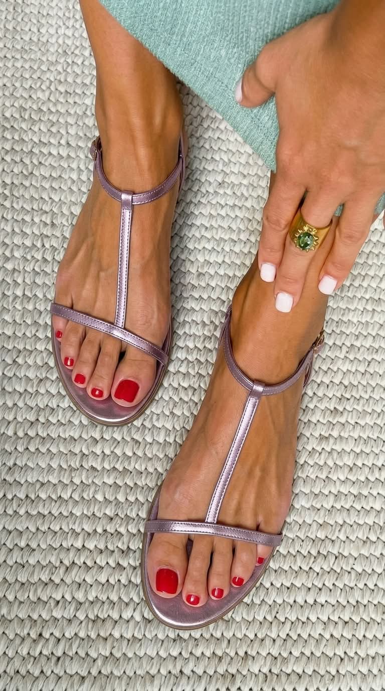 Melissa | Flat Metallic Sandals with T-Straps for Summer