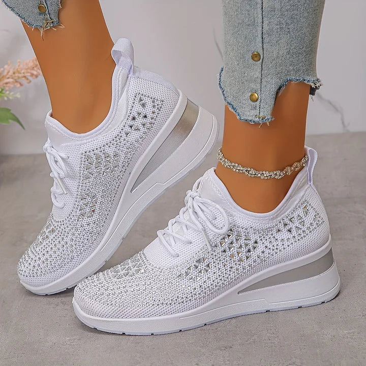 Assina | Comfortable trainers with rhinestone details