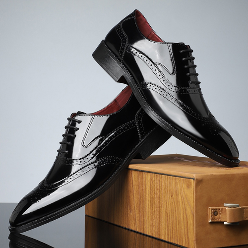 BAKER – Vintage Wingtip Oxfords