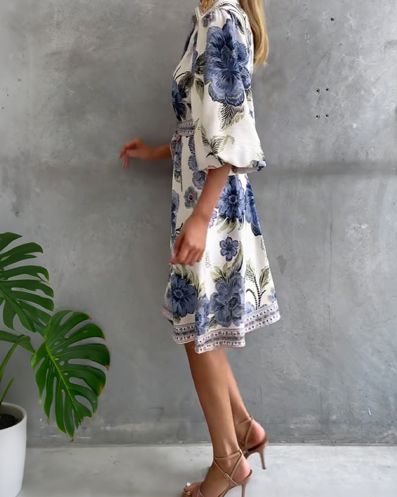 Olivia | A-LINE DRESS WITH NOTCHED COLLAR