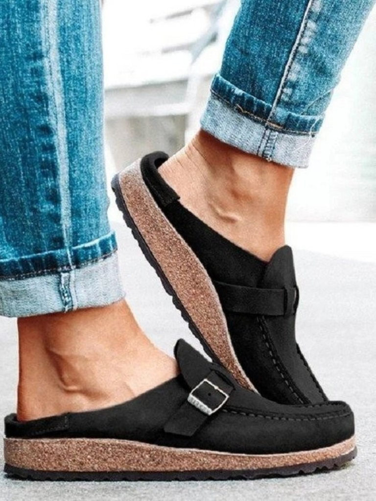 Valencia – Suede Buckle Comfort Clogs