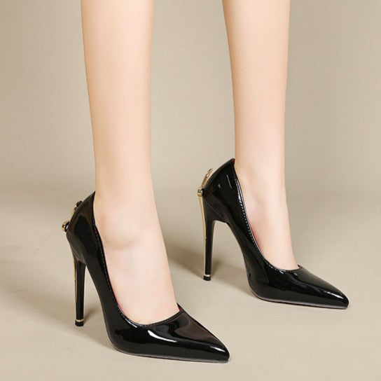 Noire Heels