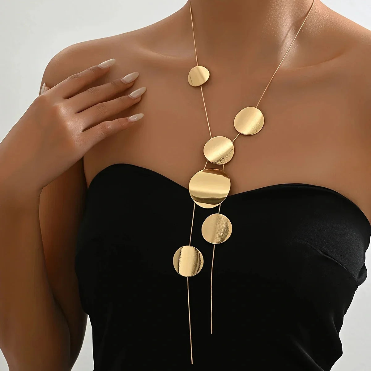 Amara | Layered Disc Necklace