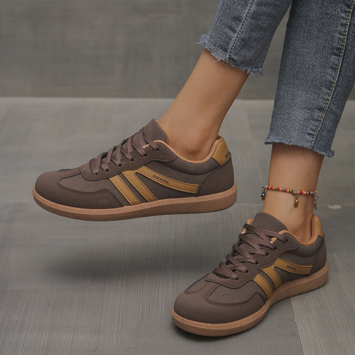Deliza | Comfort Trainers