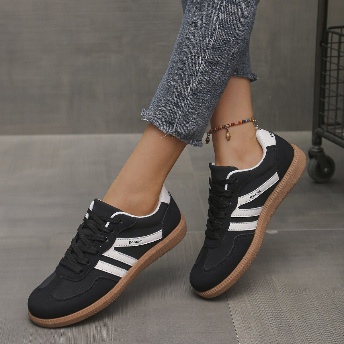 Deliza | Comfort Trainers