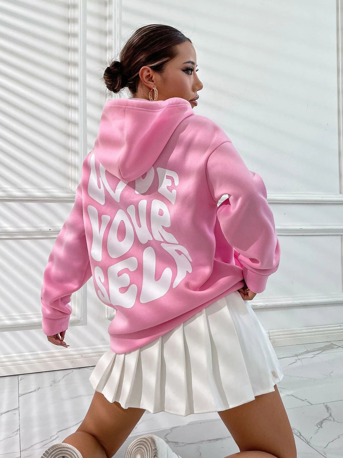 Eleanor | Kangaroo-Pocket Hoodie
