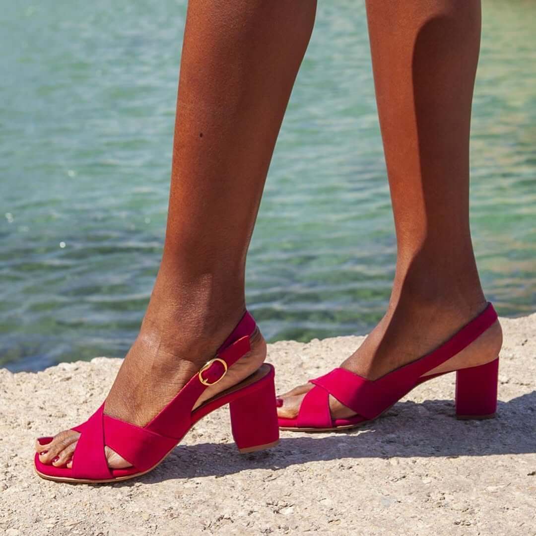 Lucy | Block heel sandals with crisscross strap