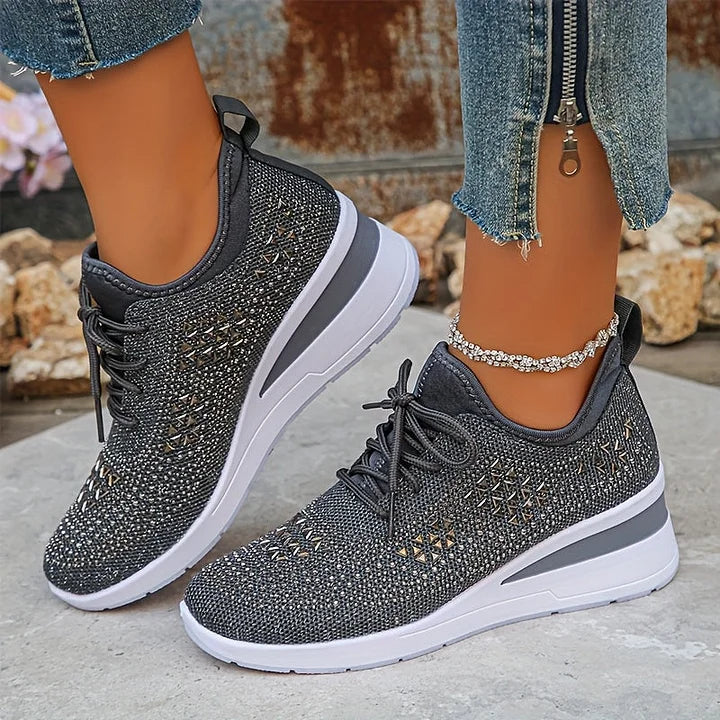 Assina | Comfortable trainers with rhinestone details